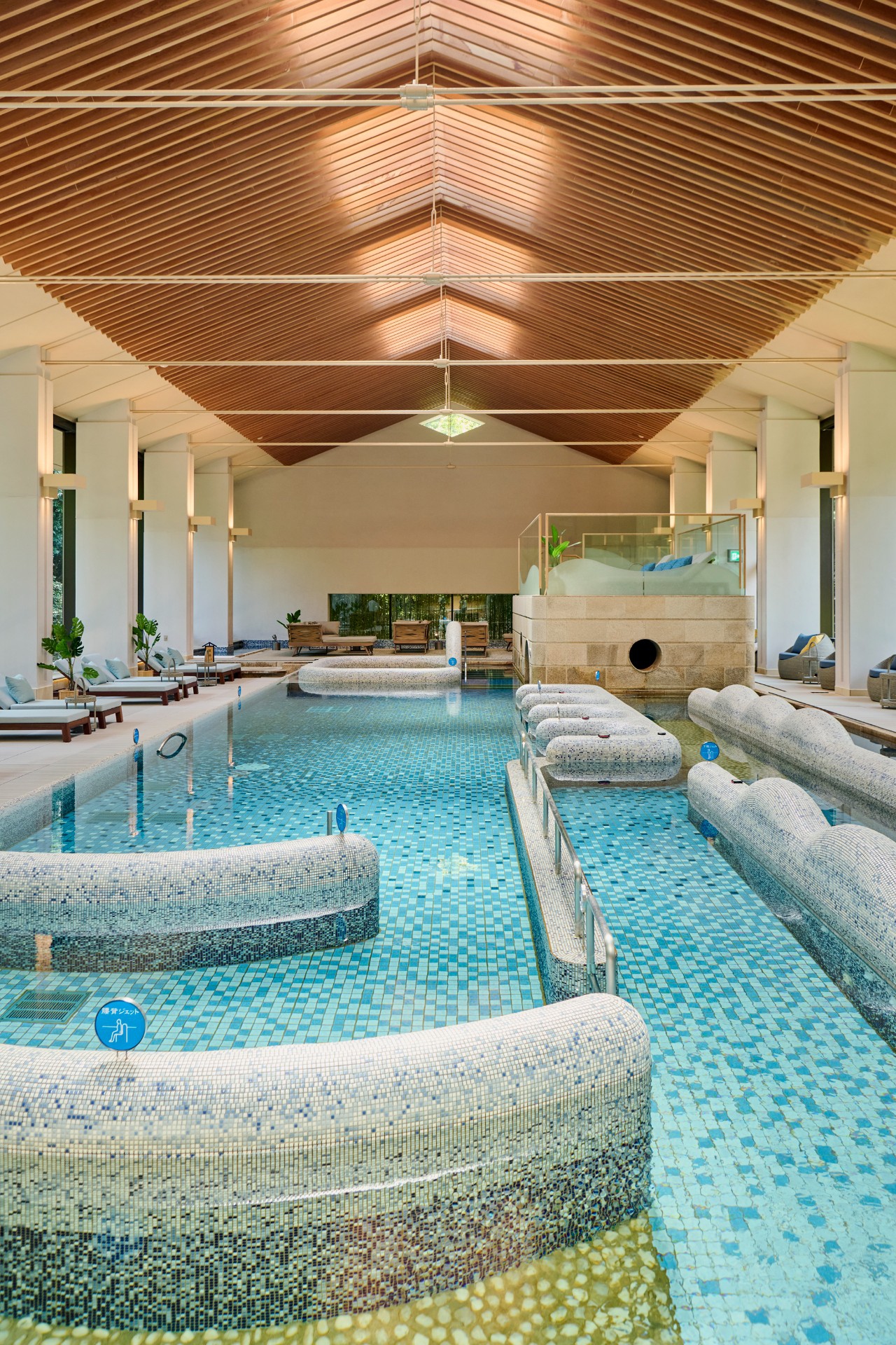 11月13日(木)開催！いいひざの日 水中ウォーキングイベント🦵✨